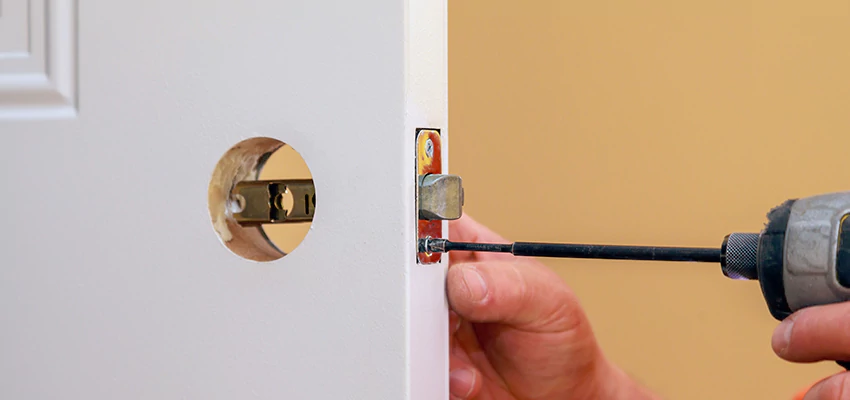 Stuck Door Knobs Repair in San Bernardino, CA